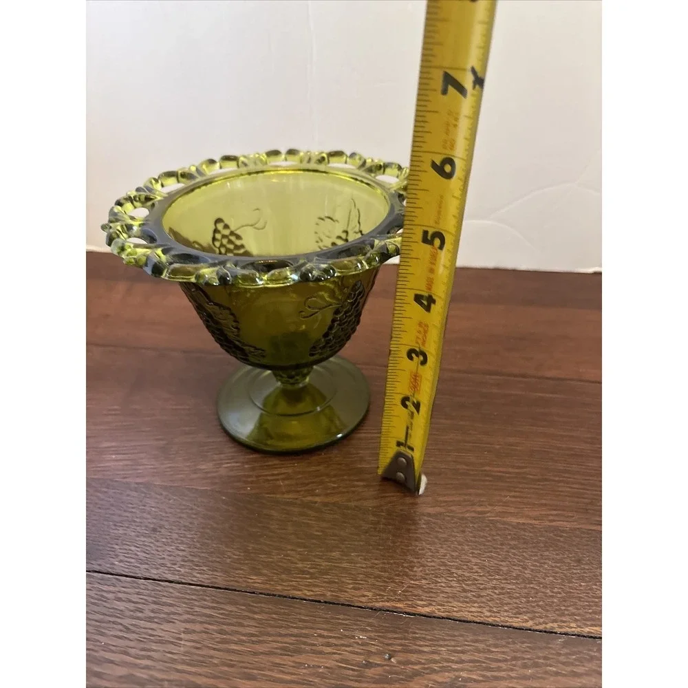 Vintage Green Pedestal Compote Candy Dish w/ Grape Design Lace‎ Edge 4 3/4